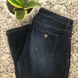 GUESS dark wash skinny jeans sz 29